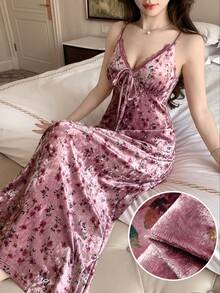 DAZY Charming Vintage Floral Pattern Velvet & Lace Patchwork Slim Fit Long Nightgown For Women - Dusty Purple - View 3