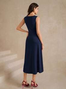 Amorya 褶皱前襟纯色A字无袖连衣裙 藏蓝色优雅连衣裙 不对称连衣裙 优雅中长连衣裙 深蓝色连衣裙 女士不对称连衣裙 藏蓝色连衣裙 优雅女士藏蓝色连衣裙 褶皱腰部连衣裙 - 藍色 - 查看 2