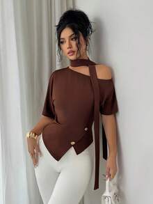 Elenzga 女士时尚针织露背喇叭袖褶皱不规则下摆T恤，金属扣装饰，优雅休闲度假派对通勤装，春夏款 - 棕色 - 查看 3