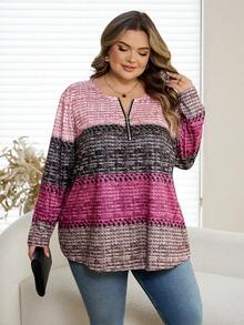 SHEIN CURVE+ Curve 尺码 US22 音乐节、海滨度假、波西米亚风女士圣诞棕色领拉链设计T恤，圣诞主题女士T恤，秋冬服装 - 卡其色 - 查看 1