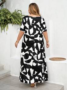 SHEIN CURVE+ Curve 尺码 US22 音乐节、海滨度假、波西米亚风女士几何印花圆领短袖优雅长连衣裙 - 黑與白 - 查看 2