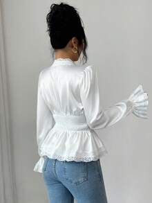 Elenzga 女士优雅时尚通勤休闲舒适迷人复古简约高端浪漫假日长袖褶皱腰部A字裙摆荷叶边后腰抽绳纯色缎面拼接蕾丝边衬衫 - 白色 - 查看 2