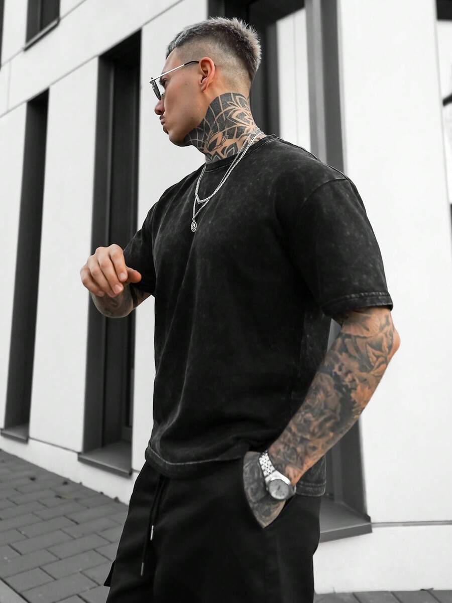 Artur Kramer Men's Solid Color Versatile Crew Neck Casual Short Sleeve T-Shirt, 2000s Style - Black - View 1
