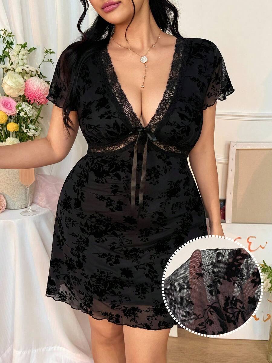 CovetEZ V领蕾丝拼接黑色休闲连衣裙，春夏款 - 黑色 - 查看 1