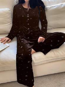 Bộ đồ ngủ 2 món dành cho nữ, gồm áo khoác cardigan dài tay in hình ngôi sao và quần ống đứng bằng nhung, thích hợp cho mùa Thu/Đông. - Cà phê nâu - Xem 5