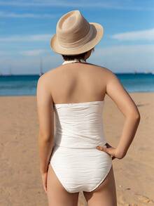 SHEIN 少女两件套吊带泳衣，针织罗纹面料，挂脖设计，饰以花卉金属装饰，时尚、优雅、端庄，适合游泳、夏季、海滩、度假。 - 白色 - 查看 2