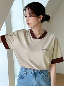 DAZY 字母圖形對比邊修身復古寬松短t
