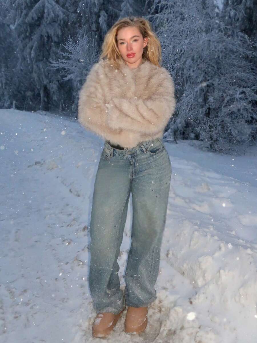 Turnttoni Women's Solid Color Long Sleeve Casual Fluffy Jacket In Fall/Winter - Khaki - View 1