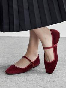 CUCCOO BIZCHIC 女士优雅绑带仿毛皮玛丽珍鞋，酒红色方头芭蕾舞鞋，适合休闲、通勤、万圣节、圣诞节和派对装扮，情人节也适用。 - 酒紅色 - 查看 4