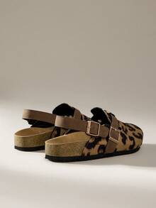 Solecia New Spring/Autumn Women Slip-On Thick Soled Closed Toe Mule Shoes For Christmas - Brown - View 8