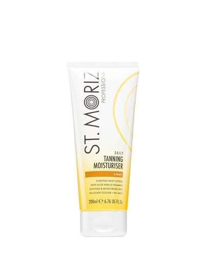 St. Moriz Professional Gradual Daily Self Tanning Moisturiser Light 200 Ml