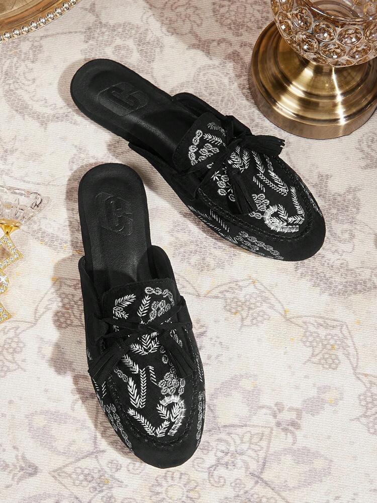 CUCCOO TILAWA Women's Round Toe Flat Black Suede Embroidered Tassel Bow Slip-On Mules, Comfortable Commuting Fashion Retro Shoes Valentine's Day
