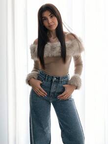 Hitanina Women's Long Sleeve Fashion Off-Shoulder Fluffy Trim Long Sleeve Cropped Top Off The Shoulder Top Fur Trim Top - Apricot - View 5