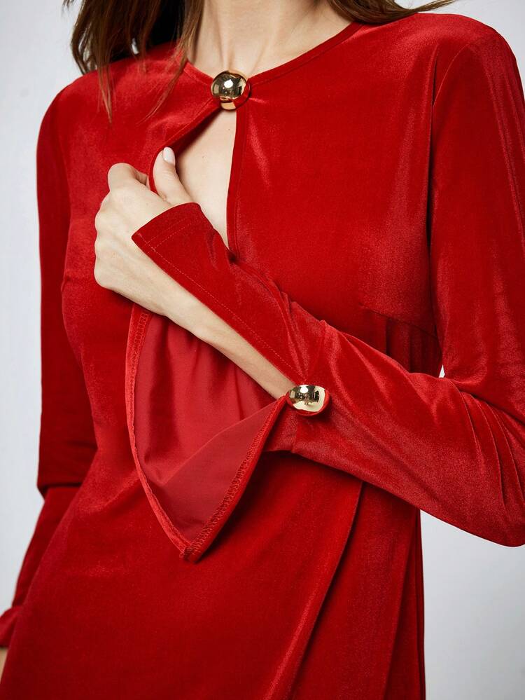 SHEIN Maija Women's Elegant Solid Color Hollow-Out Long Dress For Commuting Red Elegant Dress Women Long Sleeve Long Dress Cut Out Maxi Dress Red Curve Dress Red Dress  St Patrick's Day Women Easter Summer Outfits Easter Dress Women Party Top Beach Dress Summer Holiday Outfits Each Vacation Outfits For Women  Summer Outfit For Women Going Out Outfits Graduation Graduation Outfit  Casual Dresses  Casual Blouses For Women