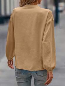 SHEIN LUNE Camisa casual de manga larga con botones y encaje de unicolor para tallas grandes - Caqui - Ver 2