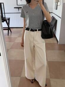 DAZY 女士V领短袖休闲T恤，饰有刺绣，宽松百搭，夏季款