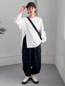 FRIFUL Women's Round Neck Loose Hem Slit Cotton Basic Solid Color T-Shirt, Suitable From Spring To Summer - White - View 6