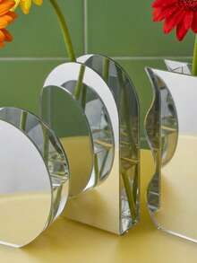 Joivida 1 Pc Mirror-Finish Acrylic Vase,Home & Desk INS-Style Soft Decoration (3 Different Shapes For Flower Arrangement), Suitable For Gifting In Girls' Bedrooms & For Valentine's Day, New Year, Ramadan - Multicolor - View 2