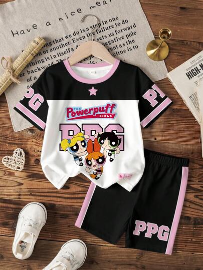 THE POWERPUFF GIRLS X SHEIN Camiseta de manga corta con cuello redondo para niña con estampado de bloques de color, flores, burbujas y botón de oro