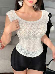 DAZY 女士不对称蕾丝修身无袖休闲背心 - 白色 - 查看 4