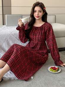 DAZY Robe de nuit longue à manches longues avec taille cintrée, motif à carreaux. Vêtement de nuit pour femmes - Rouge - Voir 6