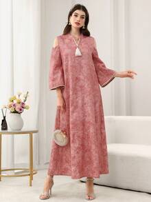 Yasmyna 白色吊坠点缀露肩袖粉色提花阿拉伯风格连衣裙 - 粉色 - 查看 4