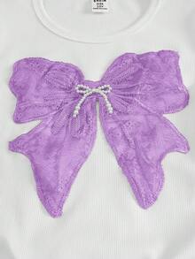 Genkimix Kids 这款少女时尚圆领涤纶修身短袖上衣搭配长款运动裤，饰有蝴蝶结和蕾丝图案，是春夏返校季的理想之选。红色两件套包括：红色蕾丝蝴蝶结白色珍珠蝴蝶结刺绣圆领短袖T恤，搭配白色罗纹腰带和白色罗纹边饰红色休闲裤。适合女孩日常穿着，休闲时尚，通勤、上学、外出、夏季穿着皆宜，也可作为优雅的派对礼服。 - 淡紫色 - 查看 4