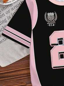 1件少女23号足球球衣风格印花T恤 - 宽松足球球衣款式，醒目的23号印花，圆领，可机洗，适合训练和日常休闲穿着，四季皆宜 - 黑色 - 查看 4