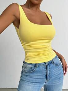 SHEIN PETITE 黄色方领无袖背心，适合演唱会、夜店、约会、舞会、锐舞派对、生日派对、派对必备、基础款、外出、休闲针织等场合。 - 黃色 - 查看 3