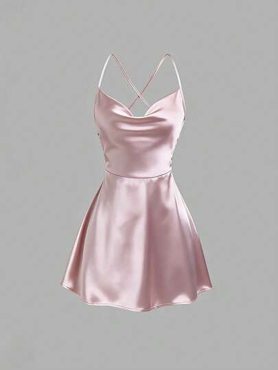 Sweetra 春夏粉色缎面法式深V领细肩带露背系带修身短款连衣裙，适合日常、约会、派对、通勤、休闲等场合。