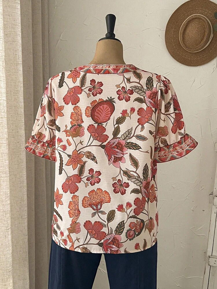Plus Size Women Floral Print V-Neck Short Sleeve Blouse, Vacation Style/Summer Tops Summer Spring Country Style For Women Country , Going Out Tops