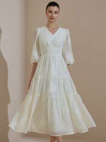 Aveloria Rosie Đầm nghỉ dưỡng sang trọng, thanh lịch, tinh tế, thêu họa tiết cầu kỳ, cổ chữ V, phối ren, tay phồng, ôm eo, dáng chữ A nhiều lớp. - Màu be - Xem 5