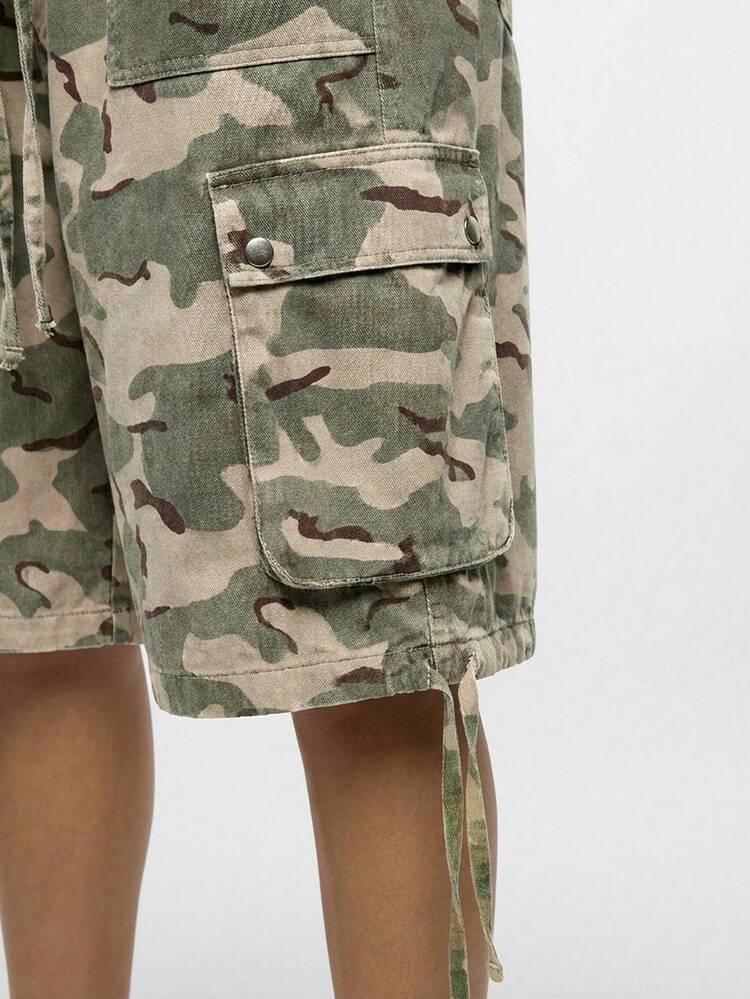 SUMWON WOMEN Camo Cargo Utility Shorts With Pockets