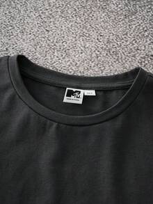 MTV | SHEIN 青少年男孩字母图案圆领短袖T恤和短裤套装 - 深灰色 - 查看 3
