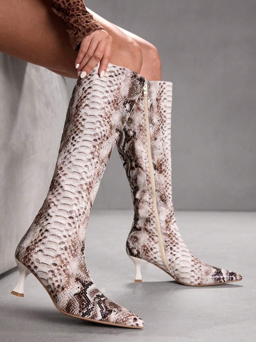 CUCCOO SZL 女士时尚尖头蛇纹图案简约优雅百搭侧拉链细高跟过膝长靴，圣诞节必备 - 銅色 - 查看 1
