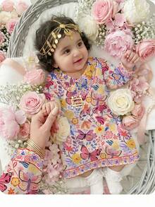 花卉阿拉伯长袍，优雅花卉领口，休闲简约的传统长袖阿拉伯连衣裙，适合春夏穿着，优雅端庄的长袖连衣裙，祈祷长袍，舒适休闲，度假风，端庄的卡夫坦长袍，儿童阿拉伯长袍，女婴长袍，女婴服装，阿拉伯婴儿服装，穆斯林女婴服装，女婴情人节服装 - 彩色 - 查看 1