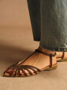 Rosivie 2025新款女士镂空编织罗马凉鞋，时尚平底闭趾搭扣沙滩休闲鞋 - 巧克力棕 - 查看 5