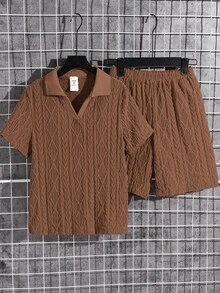两件套男童纹理面料 Polo 衫，翻领拉链设计，搭配纹理面料短裤，舒适休闲度假风，适合户外玩耍、街头摄影、派对、城市漫步等场合。 - 棕色 - 查看 2