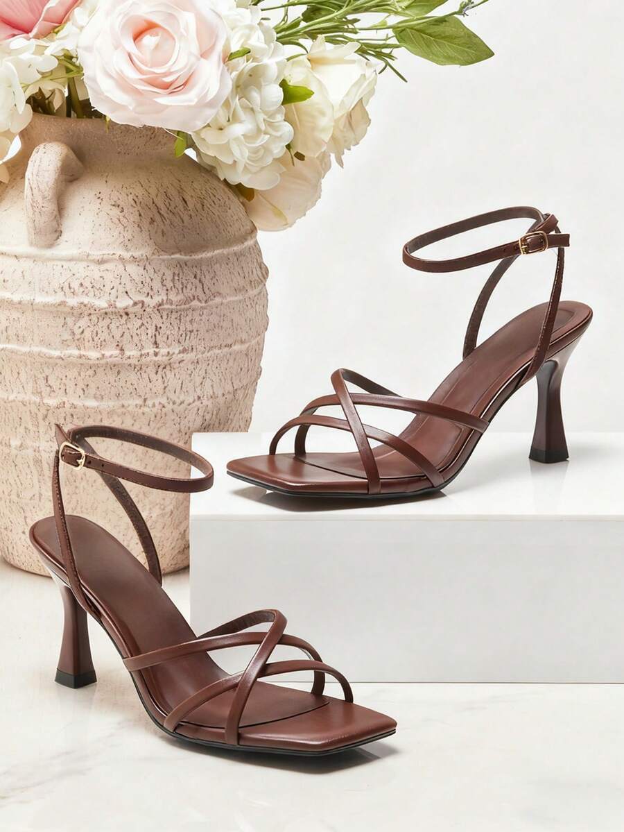 SHUZIA Giày sandal cao gót nữ màu trắng, mũi vuông, gót vuông được tạo hình tinh tế, đế lót êm ái, chất liệu da PU – Tối giản, sang trọng và thanh lịch cho ngày Valentine. - Cà phê nâu - Xem 1