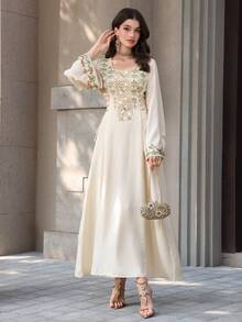 Yasmyna Áo choàng dài tay xòe, thắt eo bên hông, trang nhã, thêu và đính sequin, thích hợp cho các sự kiện trang trọng. - Màu be - Xem 5