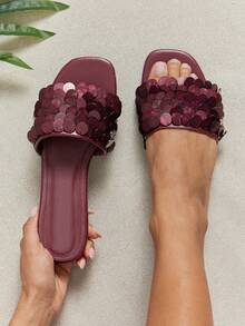 SHUZIA Women's Casual Comfortable Waverly Shell Flat Sandals - Red Violet - View 2