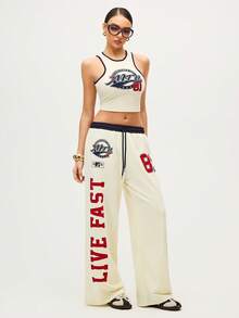MTV | SHEIN Bộ đồ nữ thời trang thường ngày họa tiết chữ cái và số, áo croptop và quần ống rộng cạp chun, thích hợp cho mùa hè. - Màu be - Xem 7