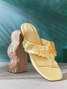 SHUZIA Sandal đế bằng kiểu xỏ ngón thoải mái, thường ngày dành cho nữ, hiệu Waverly Shell. - Màu vàng - Xem 6