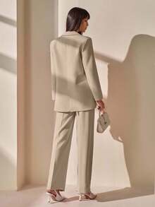 CLARA VERO 单纽扣开合、带翻盖口袋的西装外套，搭配同款高腰裤，优雅的两件套西装 - 米色 - 查看 2