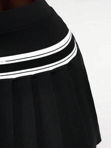 Mistrie 女士撞色短袖上衣搭配百褶迷你裙套装，时尚百搭，适合约会和外出。 - 黑與白 - 查看 6