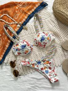 Swim Mod 2pcs/Set Floral Print Wireless Bralette & V-Neck Ruffle Trim Panty Set - Multicolor - View 4