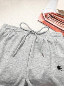 两件套少女休闲时尚Polo衫套装，包括宽松拉链高领长袖卫衣和休闲抽绳短裤，适合日常穿着和运动。 - 灰色 - 查看 5
