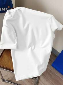 Manfinity Joysei Unisex "NEW MOMENT" "THE PAST" Black & White Collage Design Round Neck T-Shirt, Classic Retro Minimalist Crew Neck Top - White - View 2