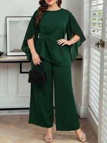 Reflora Bộ trang phục thường ngày dành cho nữ cỡ lớn, màu trơn, cổ tròn, tay bồng, dáng xòe, kết hợp với quần ống rộng. - màu xanh lá - Xem 1