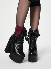 ROMWE Giày bốt nữ phong cách Punk Y2K đế dày cao gót cổ thấp, kiểu Gothic thu đông cá tính đường phố, khóa cài hình dơi, mũi tròn, kiểu bốt mô tô, thoải mái, buộc dây, khóa kéo bên hông, cao gót dự tiệc cho nữ, thích hợp cho ngày Valentine. - màu đen - Xem 1